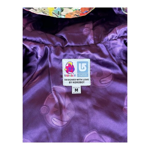 NWT Kidrobot x Burton Toypile 2L Down Gore-Tex Snowboard Jacket Coat Size Medium - Picture 11 of 14
